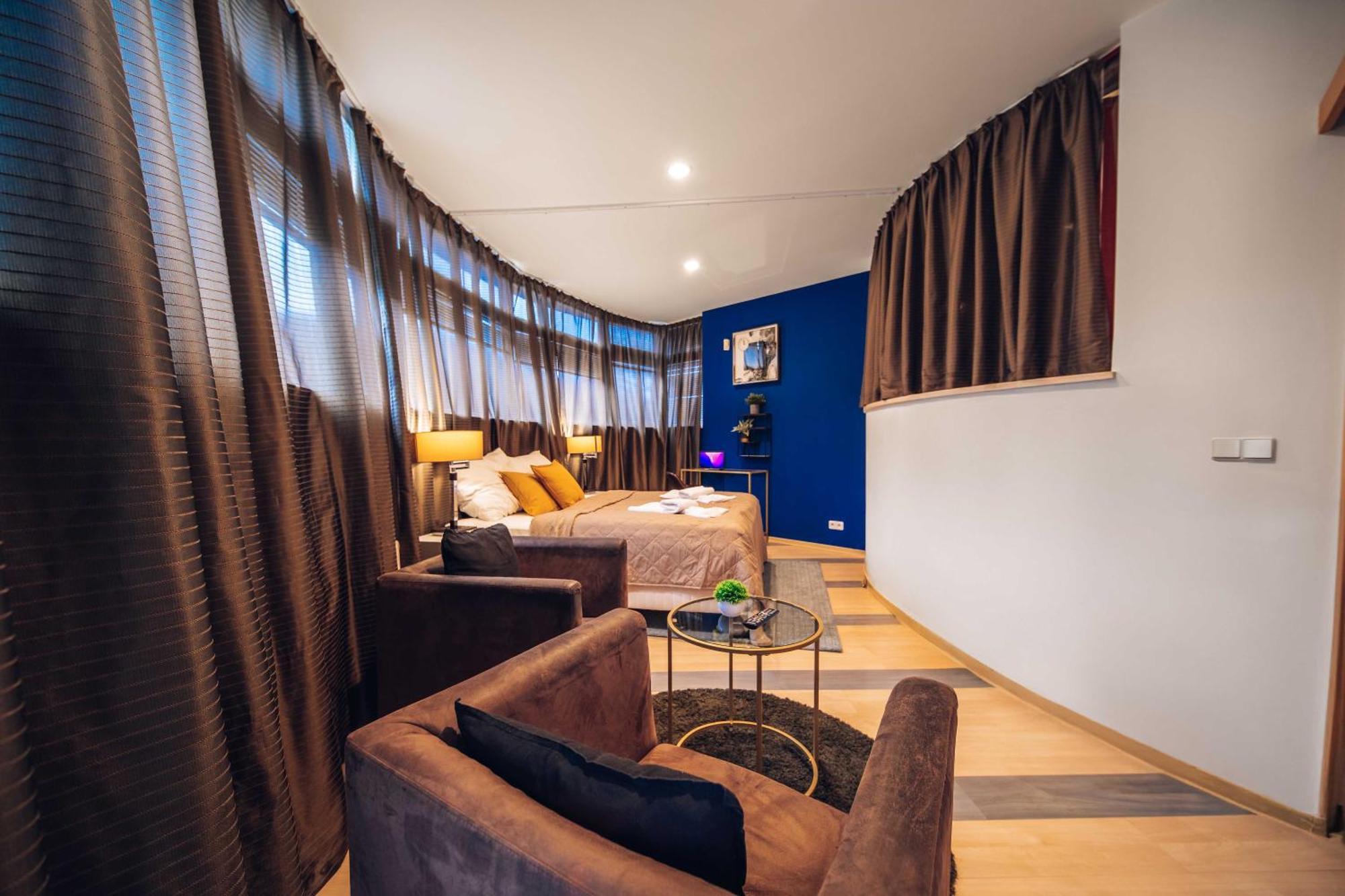 Unique Apartment With Private Pool, Cinema, Spa Prague Exterior photo